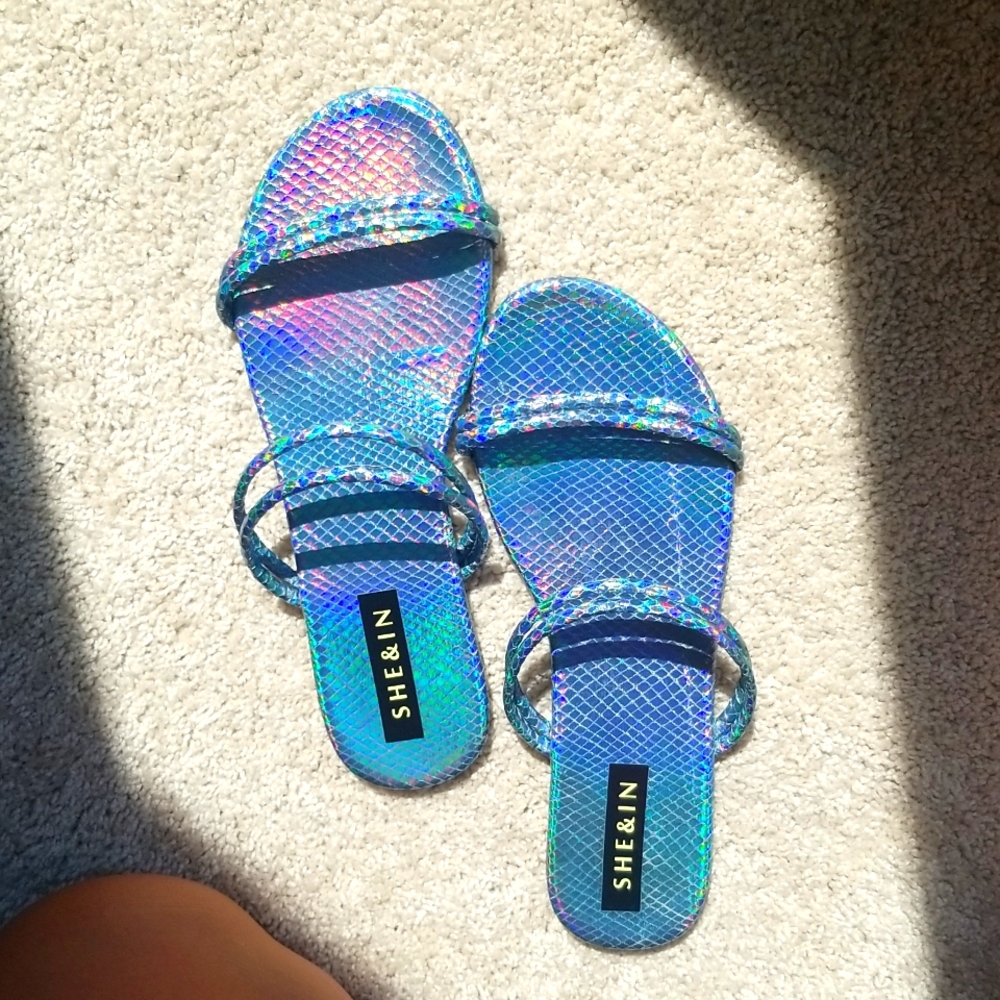 Light blue iridescent sandals